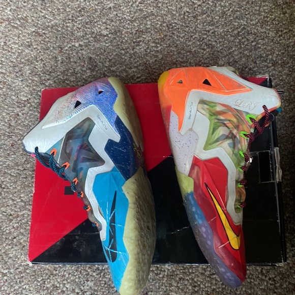 What The Lebron 11 - Picture 2 of 11